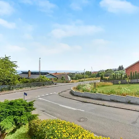 1 Bedroom Pet Friendly In